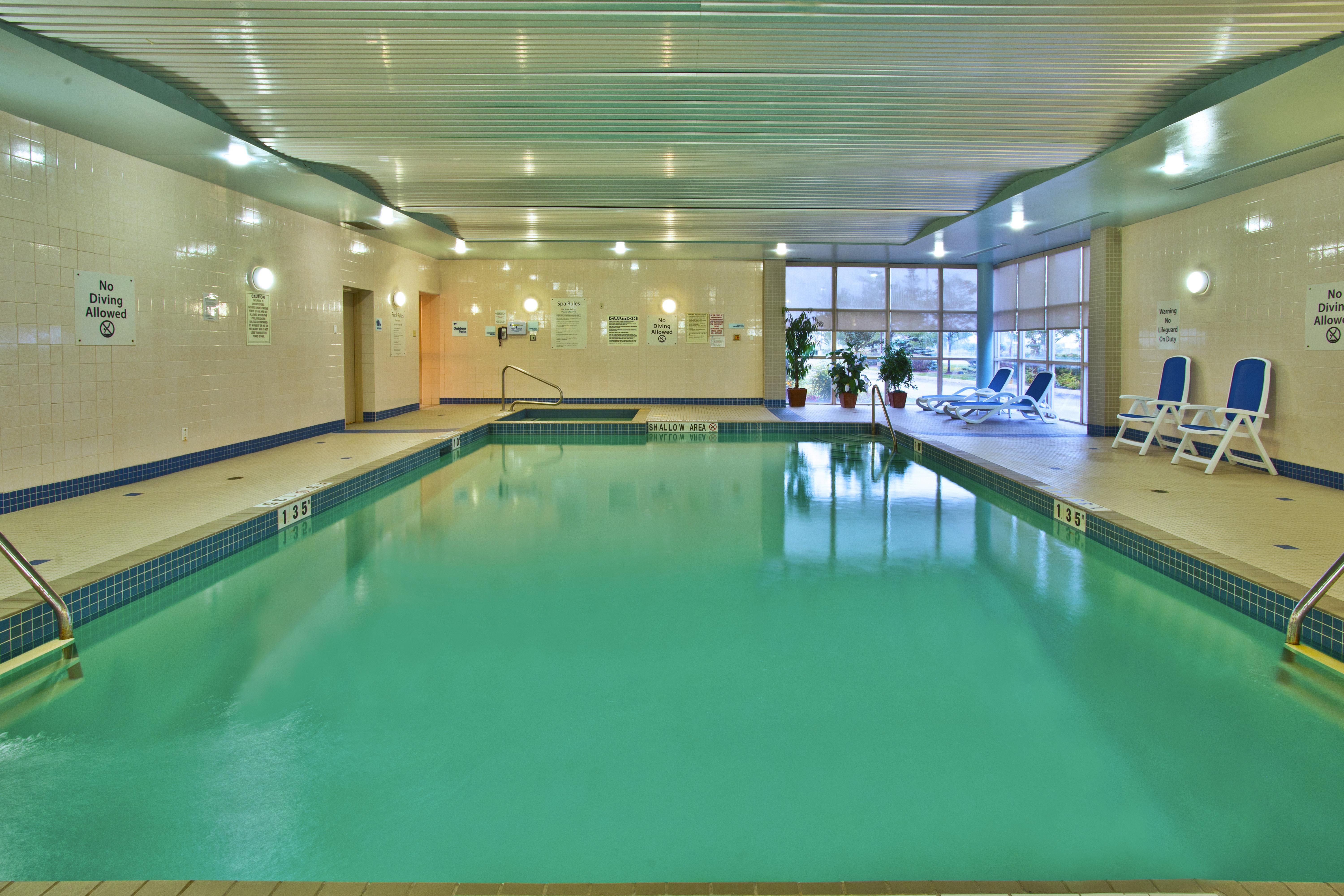 Glo Best Western Mississauga Corporate Centre Exterior photo